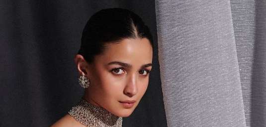 Alia Bhatt-1