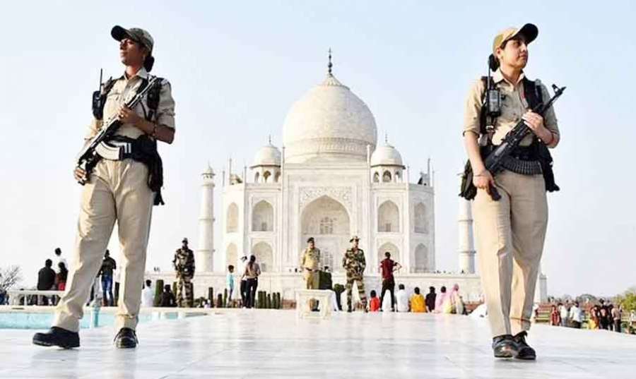 Taj-Mahal 2022 05 08