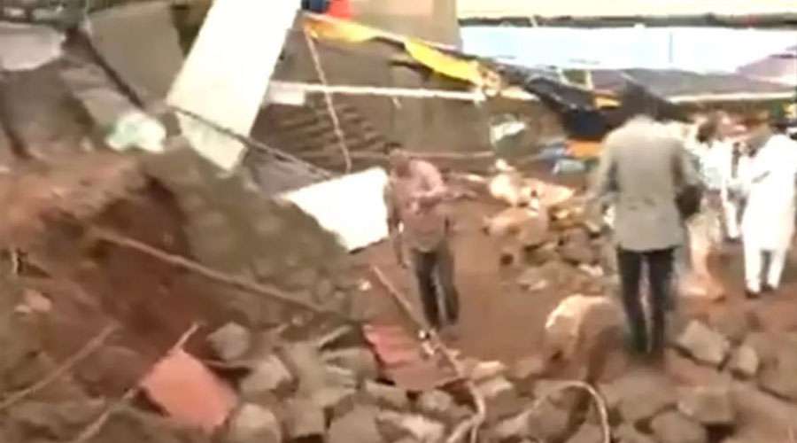 Andhra-Wall-collapse