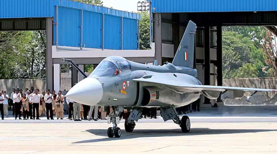 Tejas-jet-flight