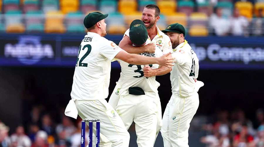 Australia-cricker-2025-12-0