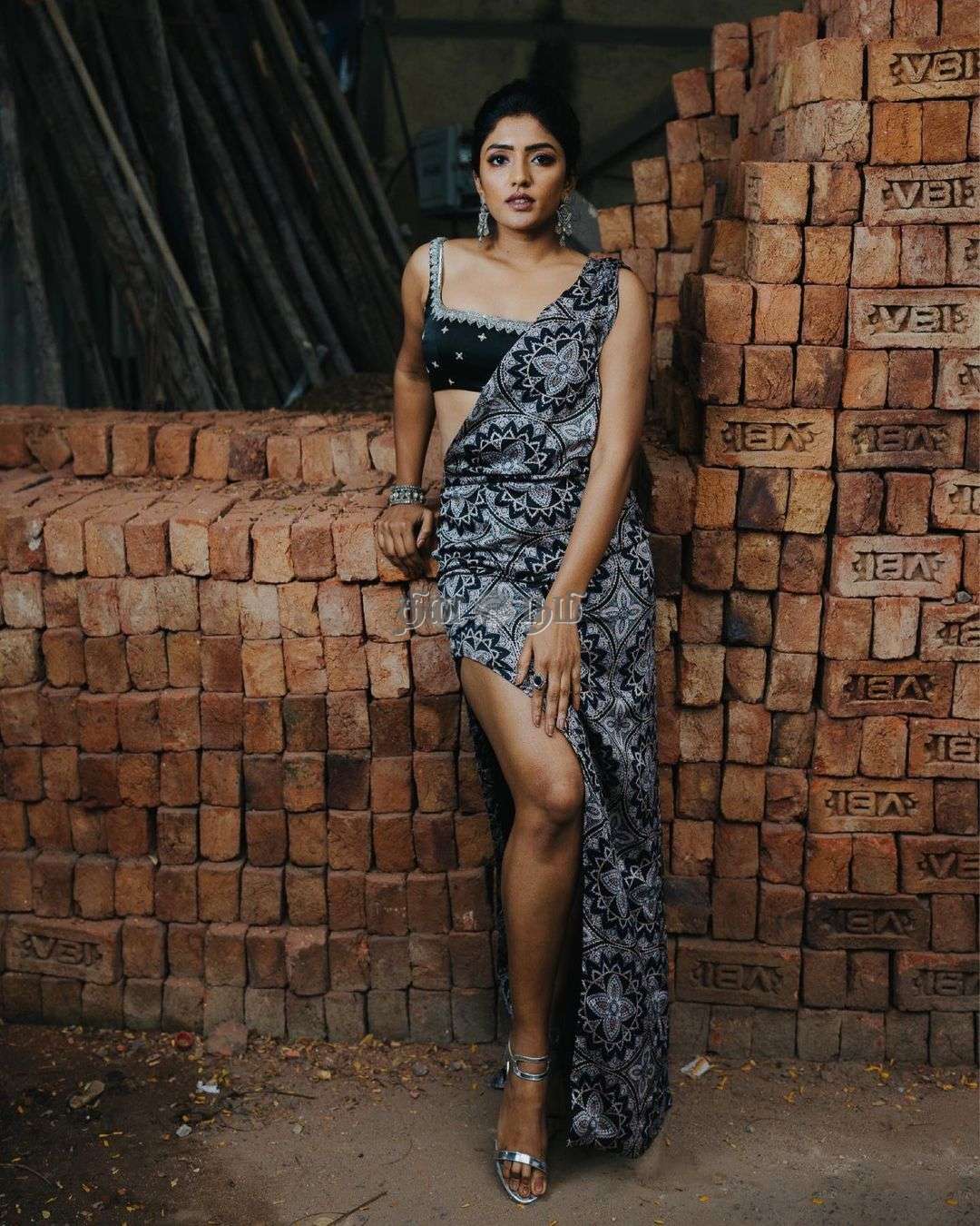 Eesha Rebba-1