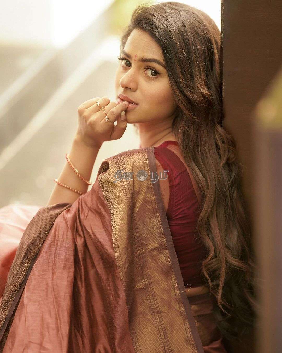 [Image: Delna%20Davis%20%289%29.jpg?itok=IXfLE_cN]