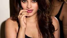 Nidhhi Agerwal (3)