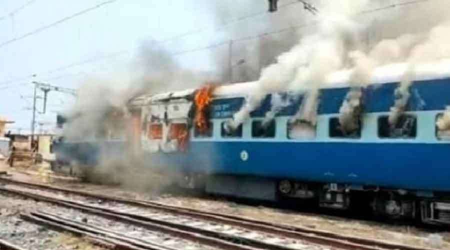 Bihar-train- 2022-06-16