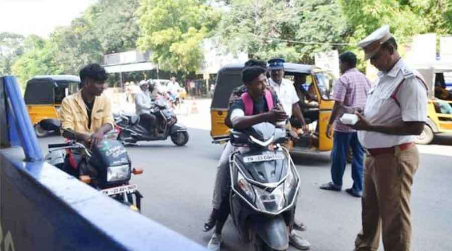 Traffic-Police 2022-11-03