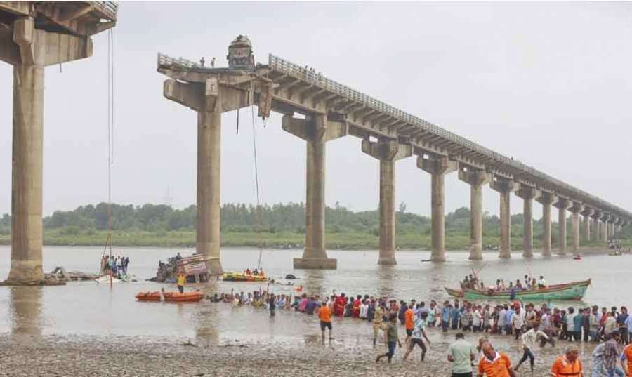 Gujarat-Bridge 2025-07-09